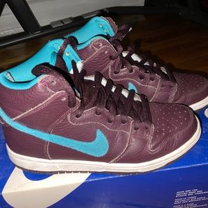 Nike sb size 5Y